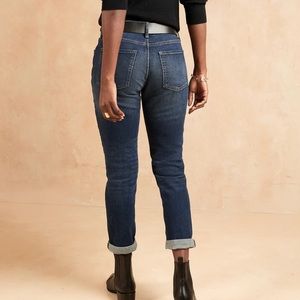 COPY - Dark wash girlfriend Jean -NWT